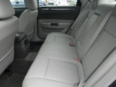 2010 Chrysler 300  Limited