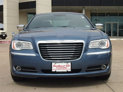 2011 Chrysler 300  Limited