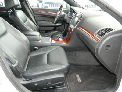 2012 Chrysler 300  Limited