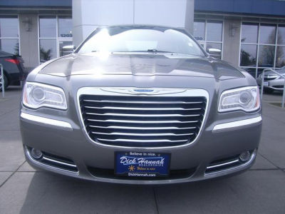 2012 Chrysler 300  Limited