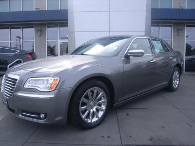 2012 Chrysler 300  Limited