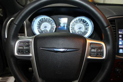 2012 Chrysler 300  Limited