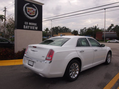 2011 Chrysler 300  Limited