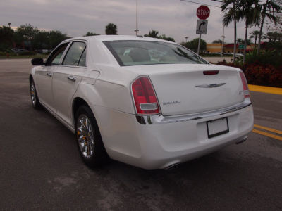 2011 Chrysler 300  Limited