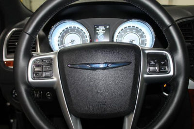 2012 Chrysler 300  Limited