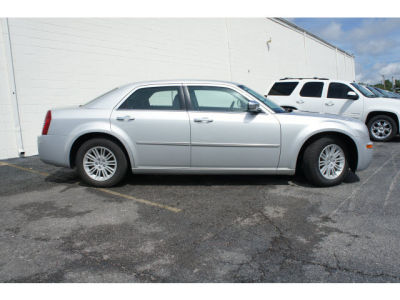2010 Chrysler 300  Touring