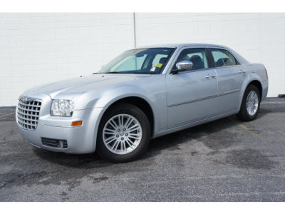 2010 Chrysler 300  Touring