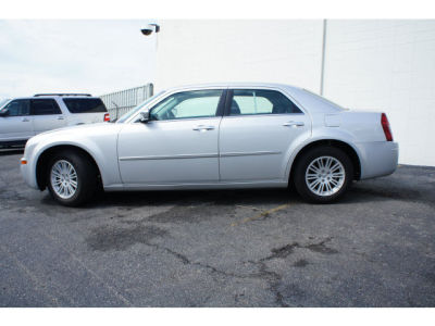 2010 Chrysler 300  Touring