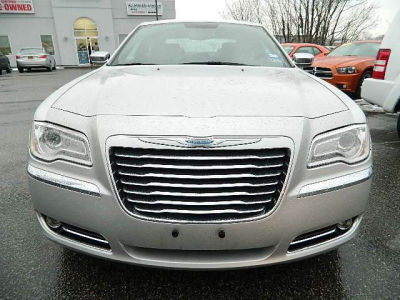 2012 Chrysler 300  Limited