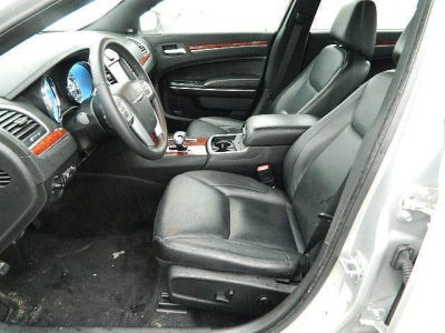 2012 Chrysler 300  Limited