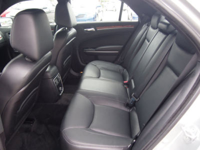 2012 Chrysler 300  Limited