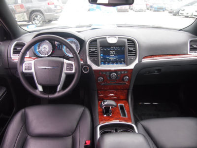 2012 Chrysler 300  Limited