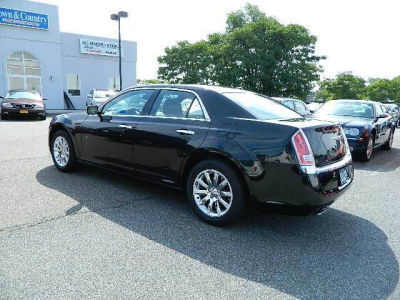 2011 Chrysler 300  Limited