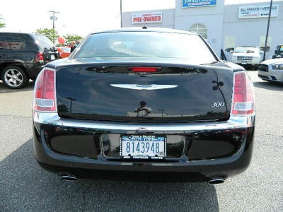 2011 Chrysler 300  Limited