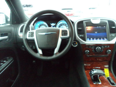 2012 Chrysler 300  Limited