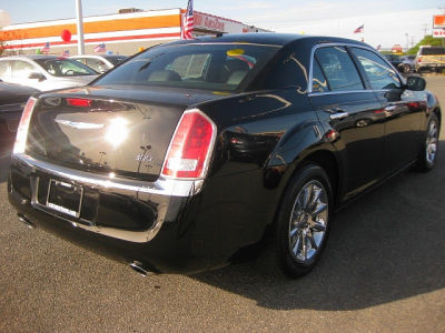 2012 Chrysler 300  Limited