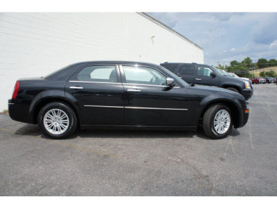 2010 Chrysler 300  Touring