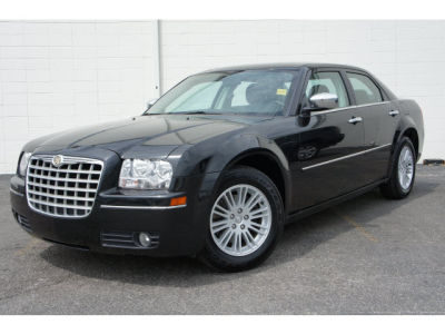 2010 Chrysler 300  Touring