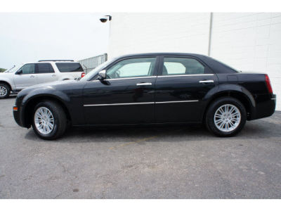 2010 Chrysler 300  Touring