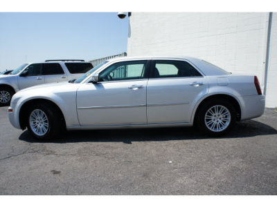 2010 Chrysler 300  Touring
