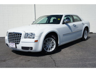 2010 Chrysler 300  Touring
