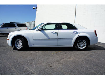 2010 Chrysler 300  Touring