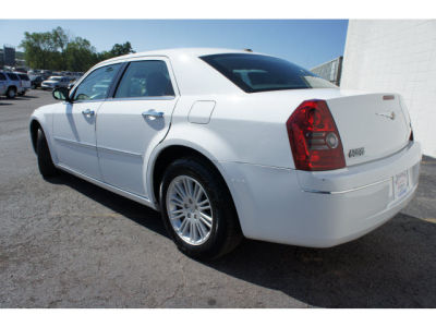 2010 Chrysler 300  Touring