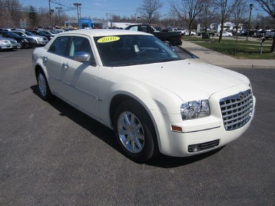 2010 Chrysler 300  TOUR