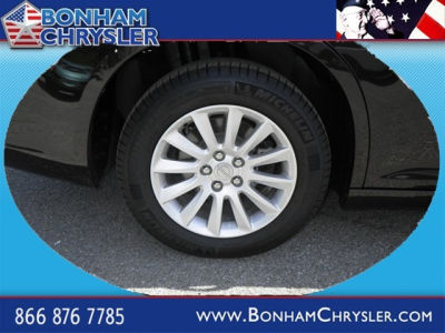 2012 Chrysler 300  Base