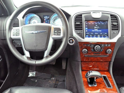 2012 Chrysler 300  Limited