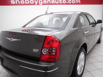 2010 Chrysler 300  Touring