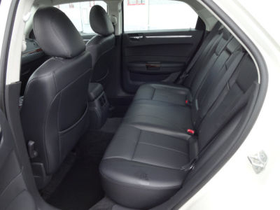 2010 Chrysler 300  Limited