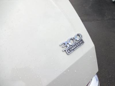 2010 Chrysler 300  Limited