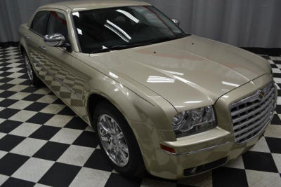 2010 Chrysler 300  Touring