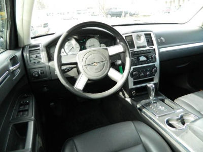 2009 Chrysler 300  Touring