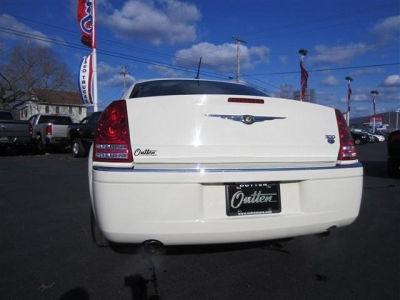 2008 Chrysler 300  C Hemi