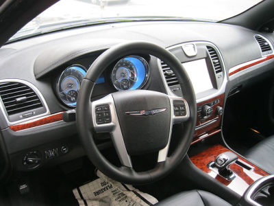 2012 Chrysler 300  Limited