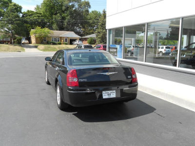 2010 Chrysler 300  Touring