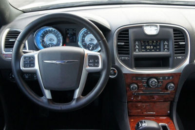 2012 Chrysler 300  Limited