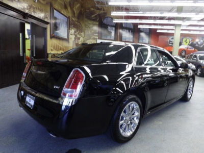 2012 Chrysler 300  Limited