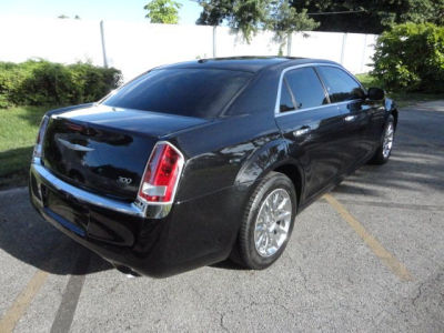 2011 Chrysler 300  Limited