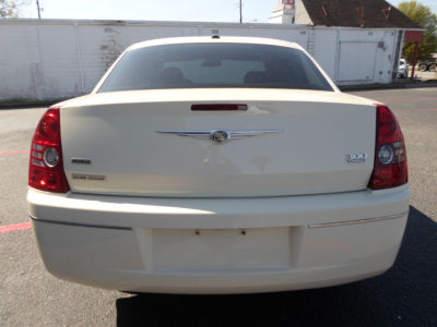 2010 Chrysler 300  Touring/Signature Series