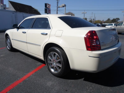 2010 Chrysler 300  Touring/Signature Series