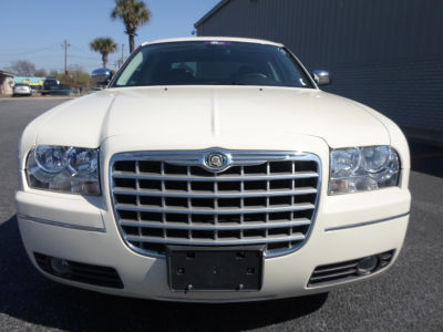 2010 Chrysler 300  Touring/Signature Series