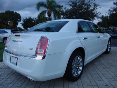 2011 Chrysler 300  Limited