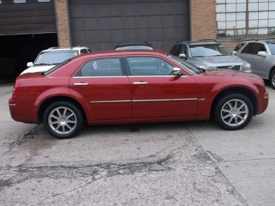 2010 Chrysler 300  Touring/Signature Series