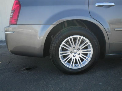 2010 Chrysler 300  Touring Plus