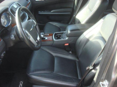 2012 Chrysler 300  Limited