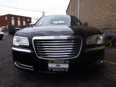 2012 Chrysler 300  Limited