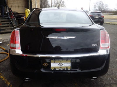 2012 Chrysler 300  Limited